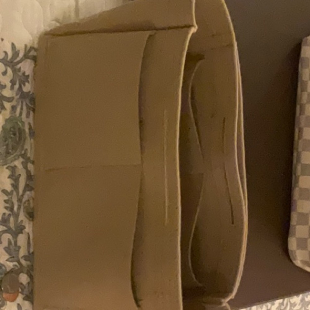 Louis Vuitton Damier Azur Tote with Tan Trim - Picture 5 of 16